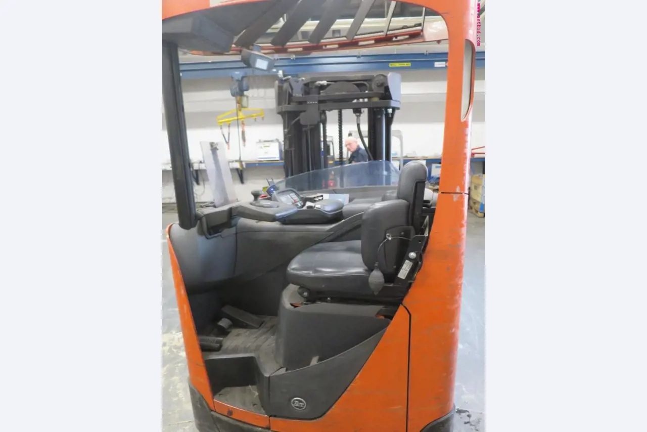 Máquinas de impressão e linhas de acabamento - 2º leilão-2