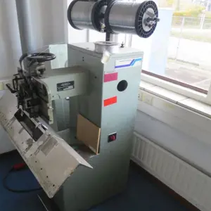 Draadhechtmachine met dubbele kop Hans Müller 833