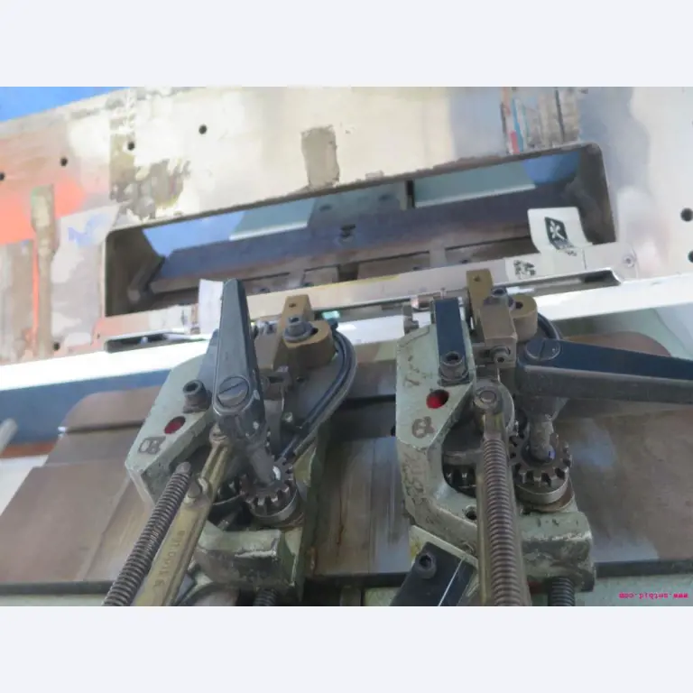 Diepdrukrotatiepersen en verwerkings/post-pressmachines-3