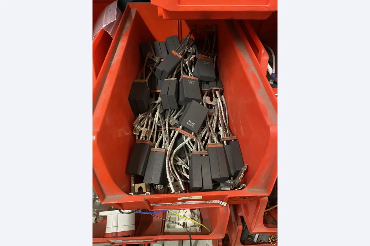 Tiskové stroje a dokončovací linky - 2. aukce-12