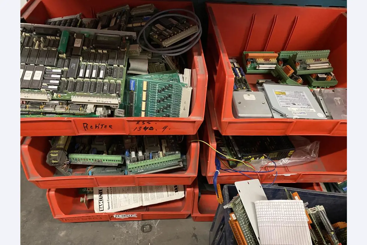 Tiskové stroje a dokončovací linky - 2. aukce-4