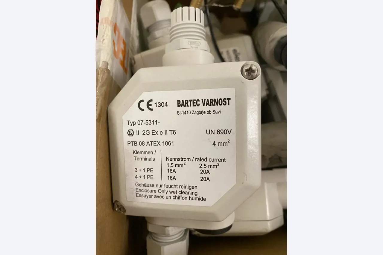 Tiskové stroje a dokončovací linky - 2. aukce-8