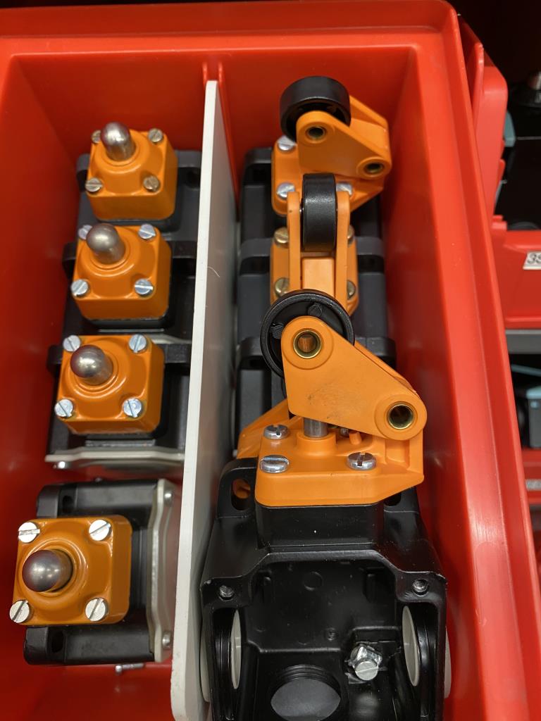 Máquinas de impressão e linhas de acabamento - 2º leilão-13