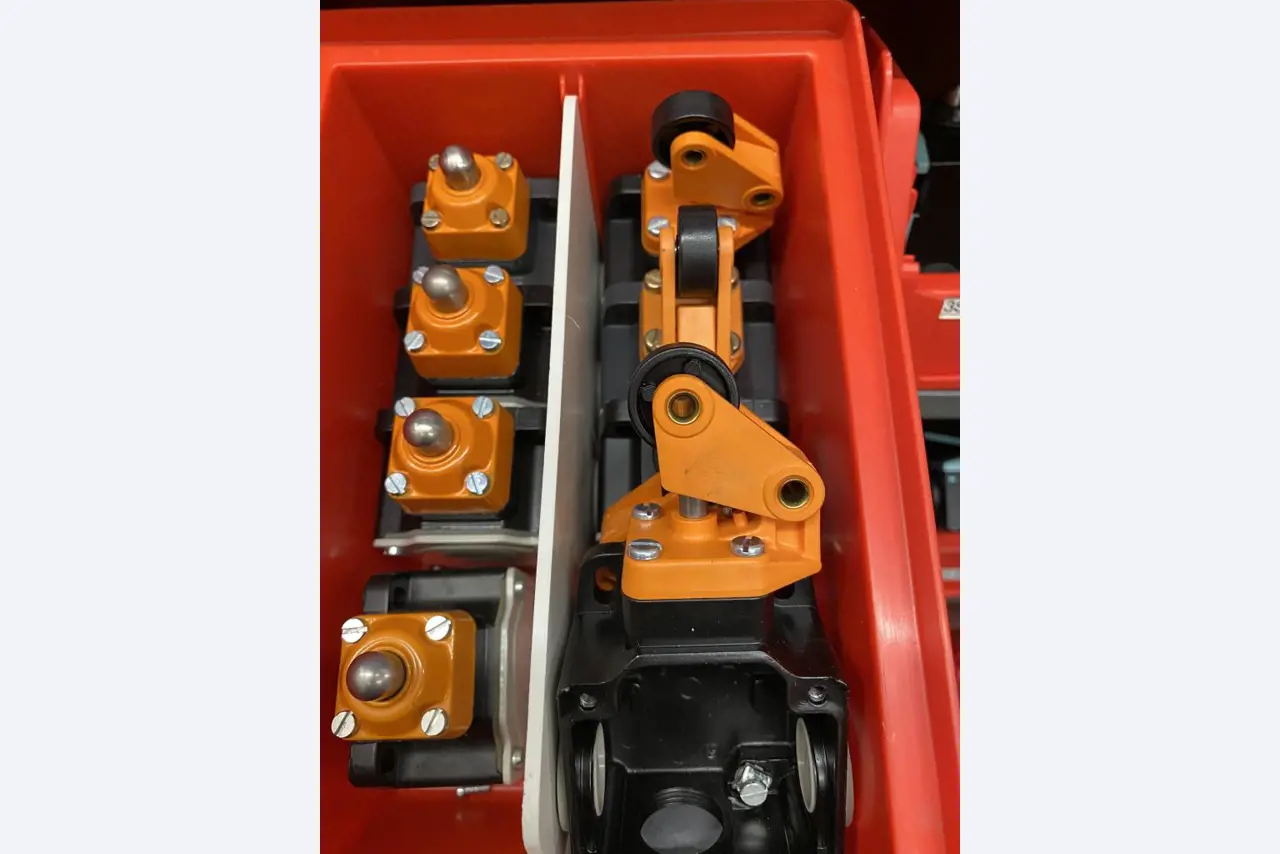 Maszyny drukarskie i linie wykańczające - 2. aukcja-13