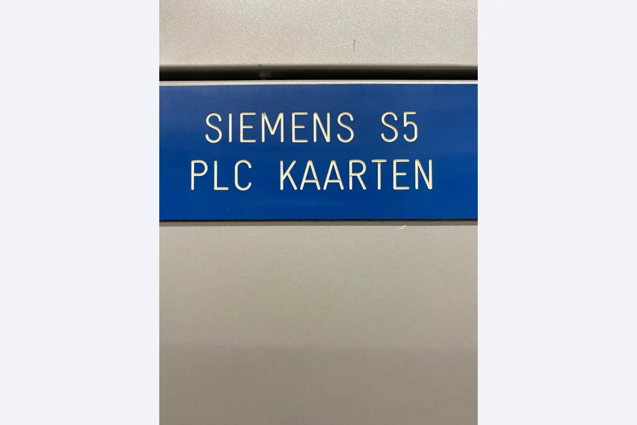 Diepdrukrotatiepersen en verwerkings/post-pressmachines - 2e veiling-1