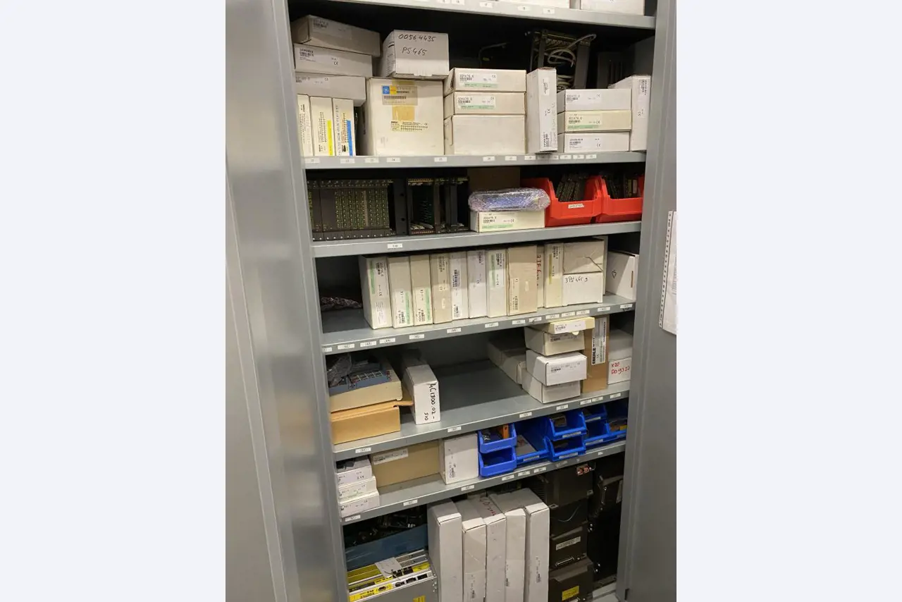 Máquinas de impressão e linhas de acabamento - 2º leilão-2