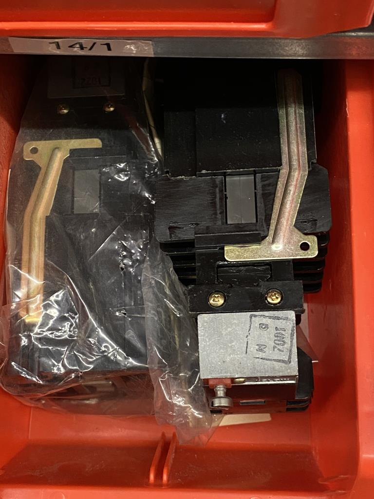 Máquinas de impressão e linhas de acabamento - 2º leilão-2