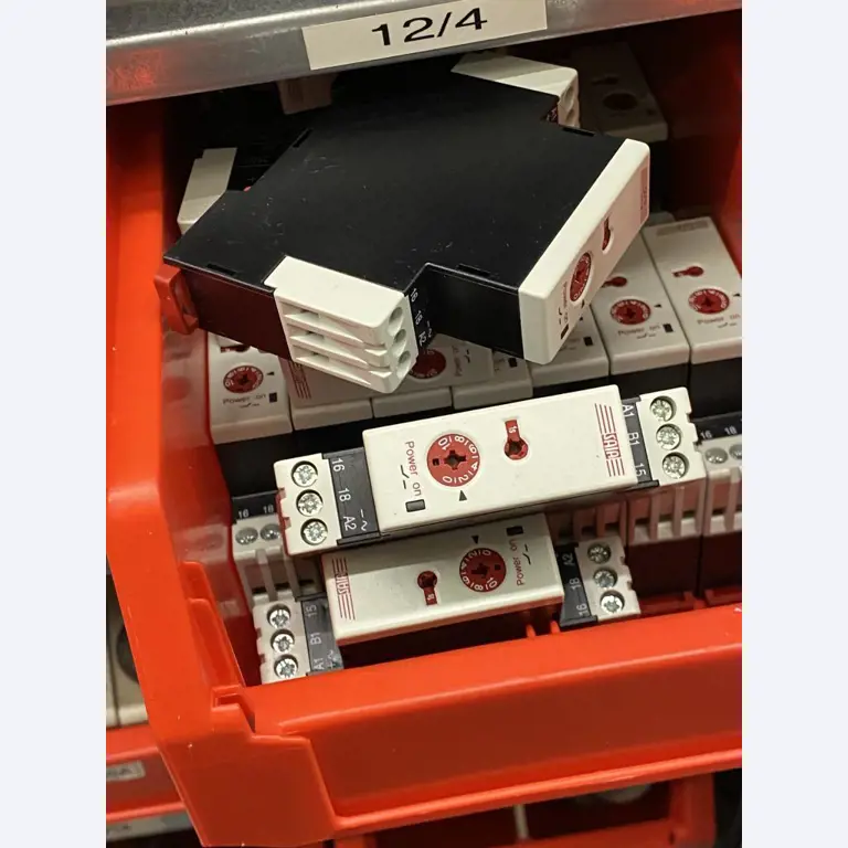 Máquinas de impressão e linhas de acabamento - 2º leilão-9