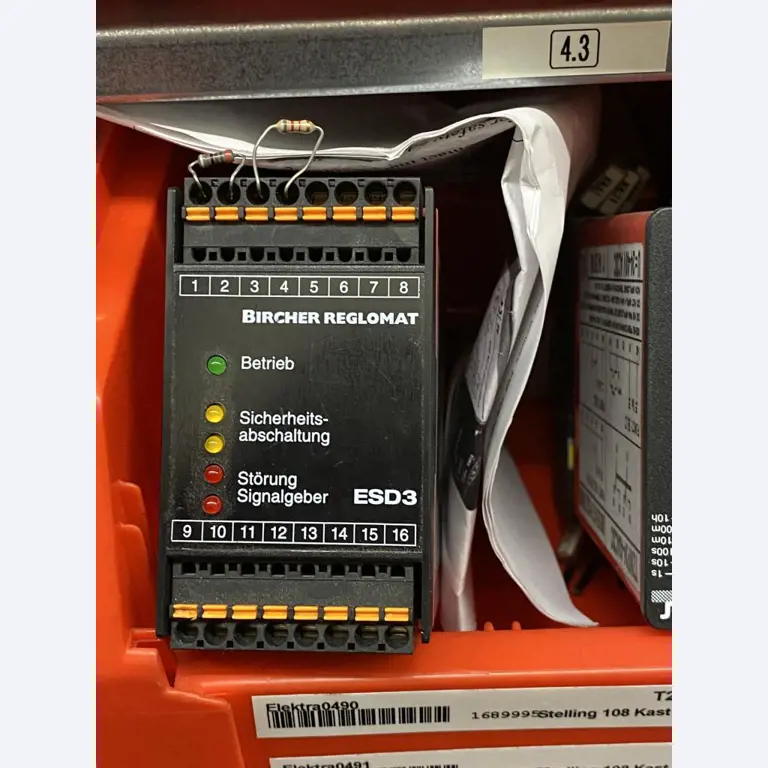 Máquinas de impressão e linhas de acabamento - 2º leilão-15