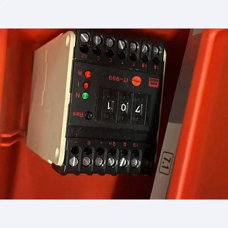 Máquinas de impressão e linhas de acabamento - 2º leilão-3