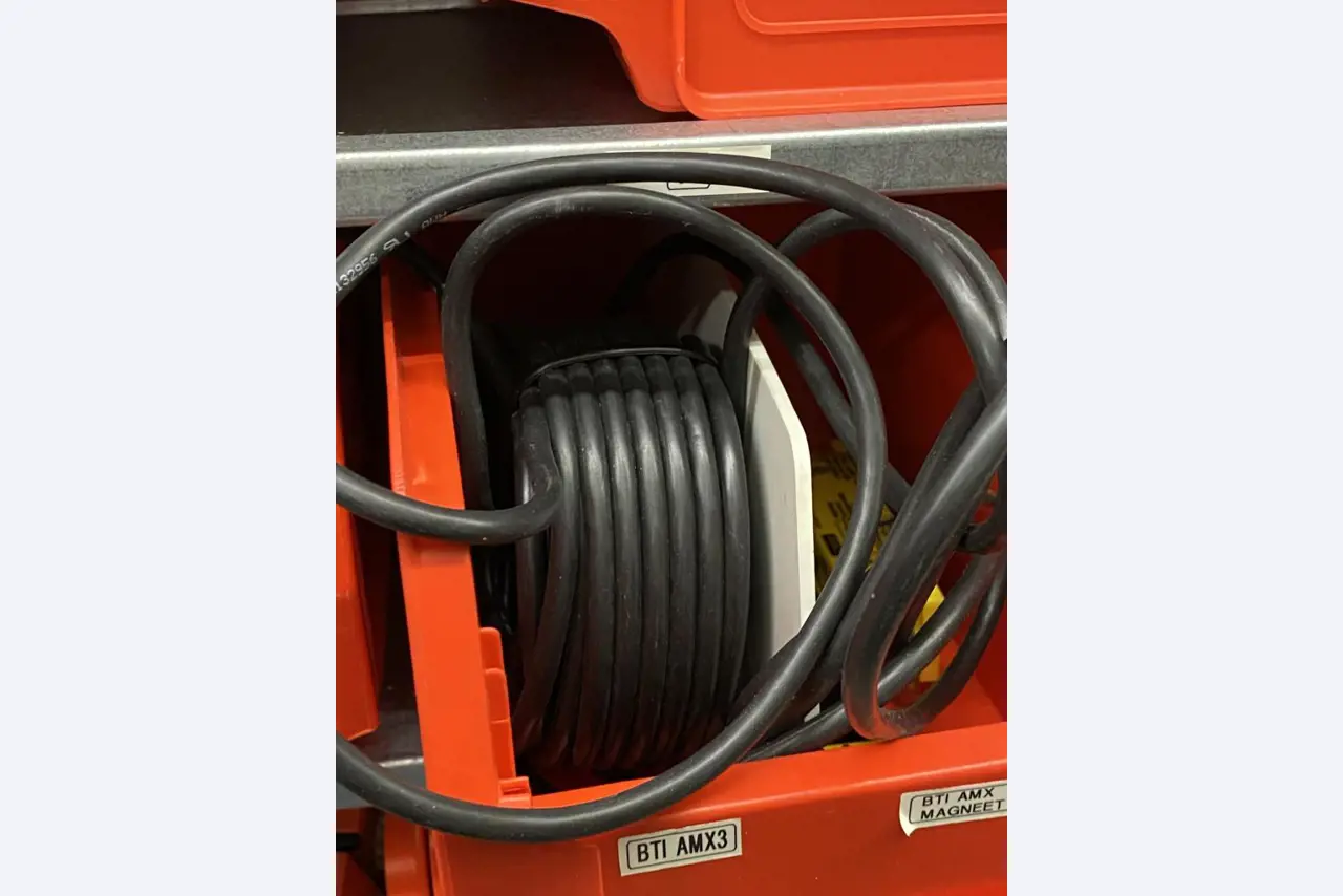 Máquinas de impressão e linhas de acabamento - 2º leilão-4