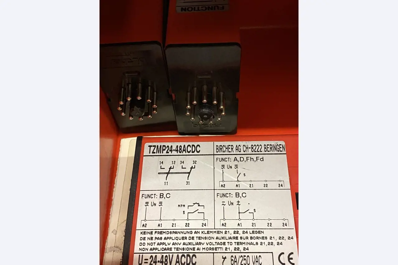 Máquinas de impressão e linhas de acabamento - 2º leilão-5