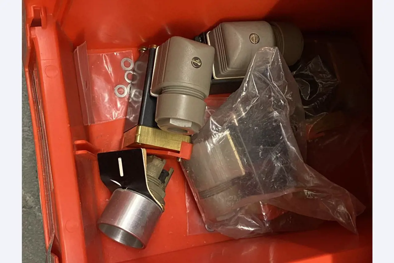 Máquinas de impressão e linhas de acabamento - 2º leilão-8