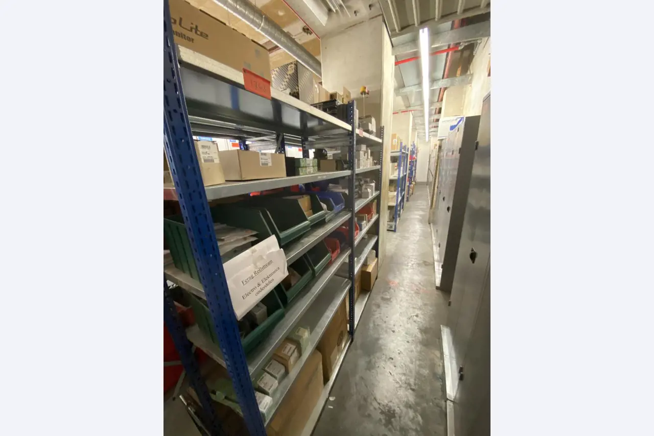 Druckmaschinen und Weiterverarbeitungslinien - 2te Versteigerung-1