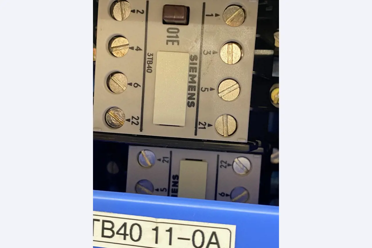 Máquinas de impressão e linhas de acabamento - 2º leilão-17