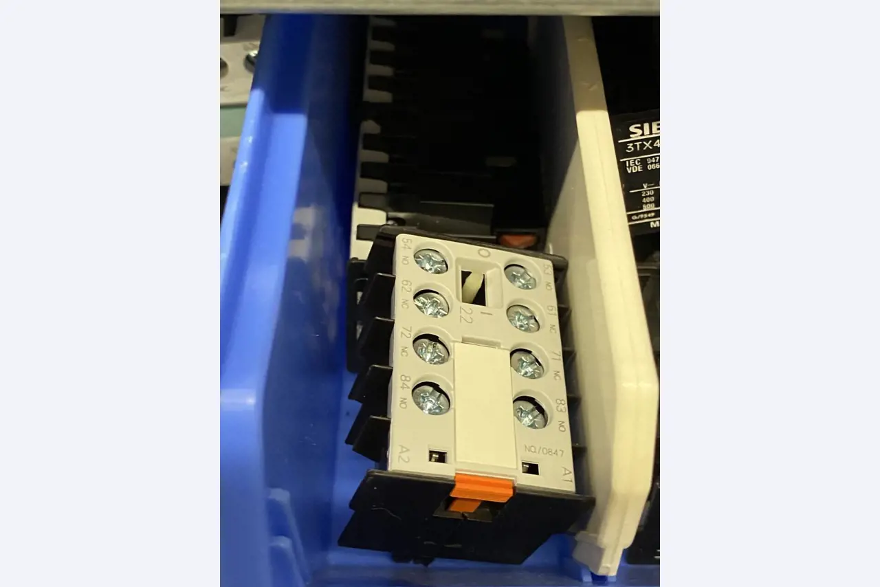 Máquinas de impressão e linhas de acabamento - 2º leilão-6