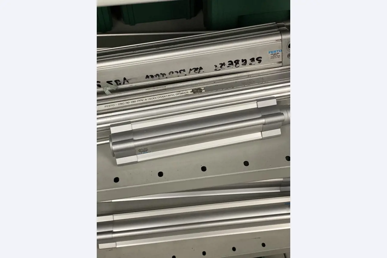 Maszyny drukarskie i linie wykańczające - 2. aukcja-16