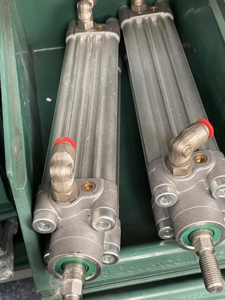 Máquinas de impressão e linhas de acabamento - 2º leilão-2