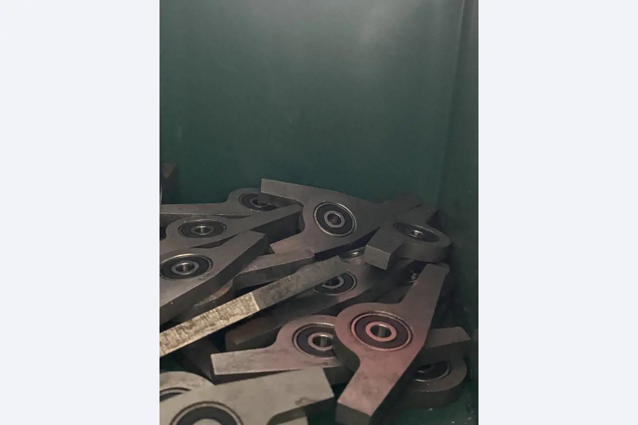 Máquinas de impressão e linhas de acabamento - 2º leilão-13