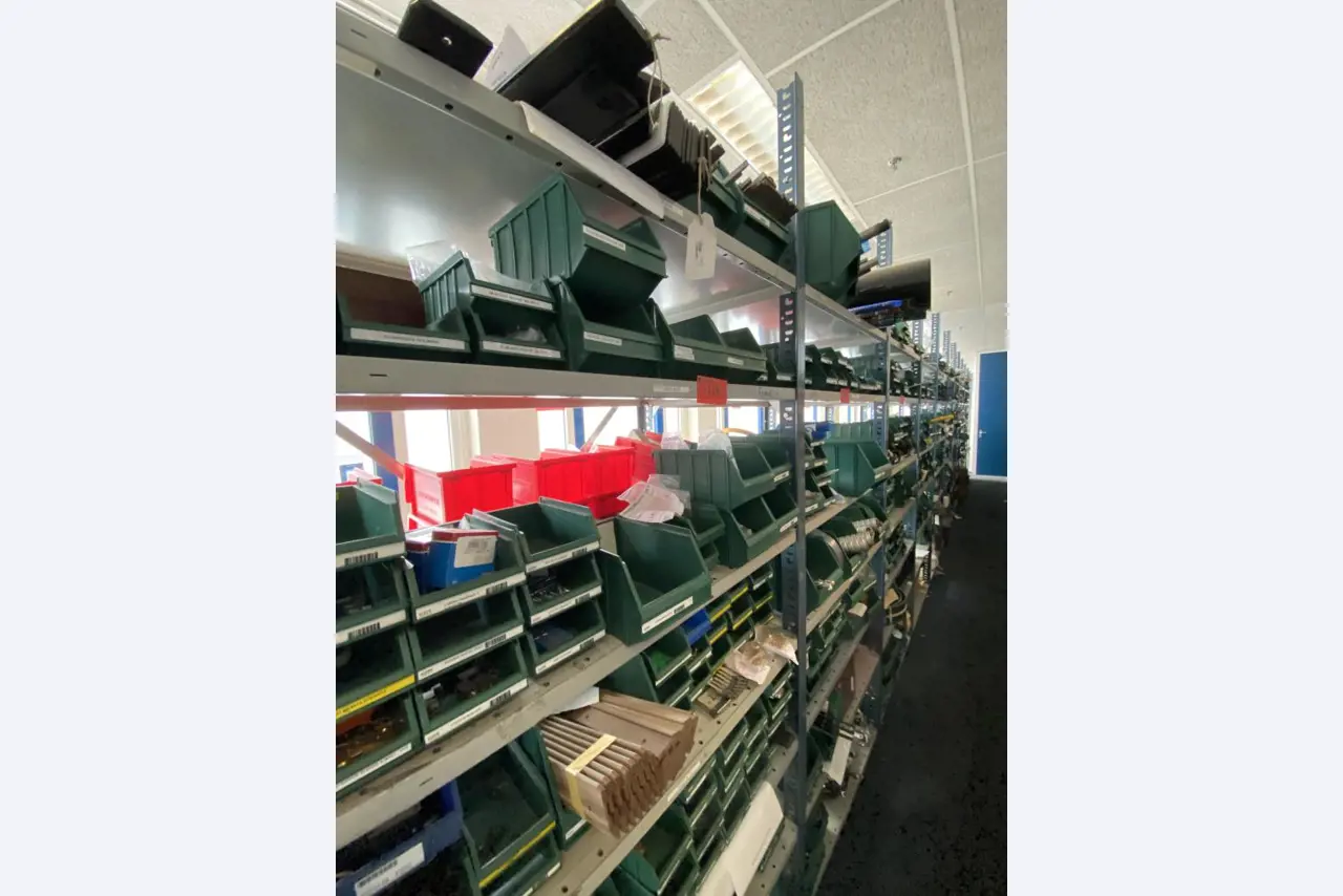 Máquinas de impressão e linhas de acabamento - 2º leilão-1