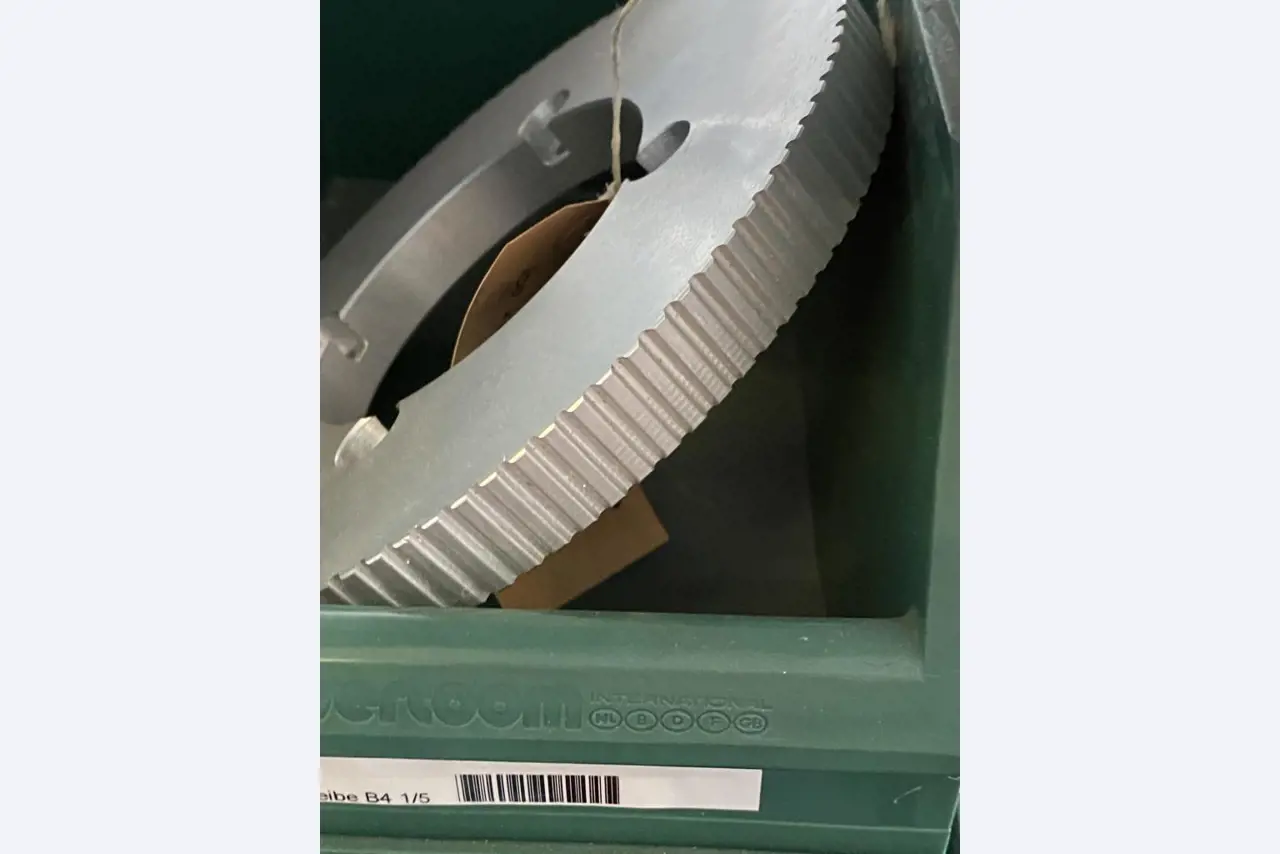 Máquinas de impressão e linhas de acabamento - 2º leilão-6