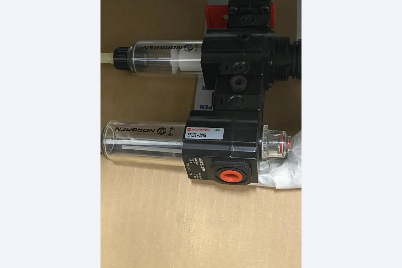 Máquinas de impressão e linhas de acabamento - 2º leilão-10