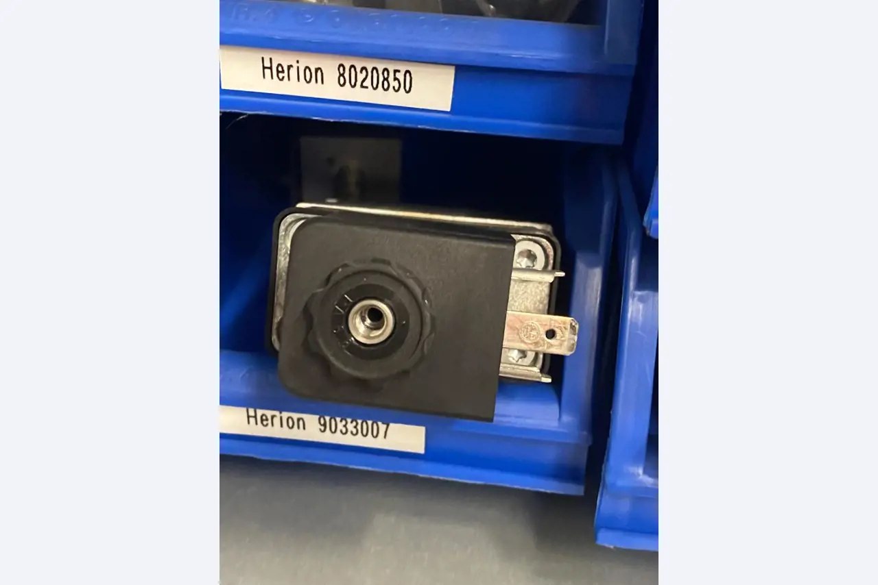 Máquinas de impressão e linhas de acabamento - 2º leilão-2