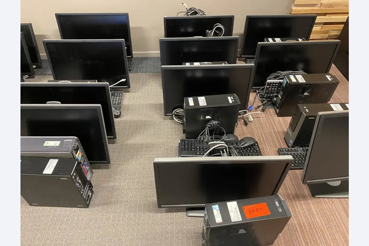 Máquinas de impressão e linhas de acabamento - 2º leilão-1