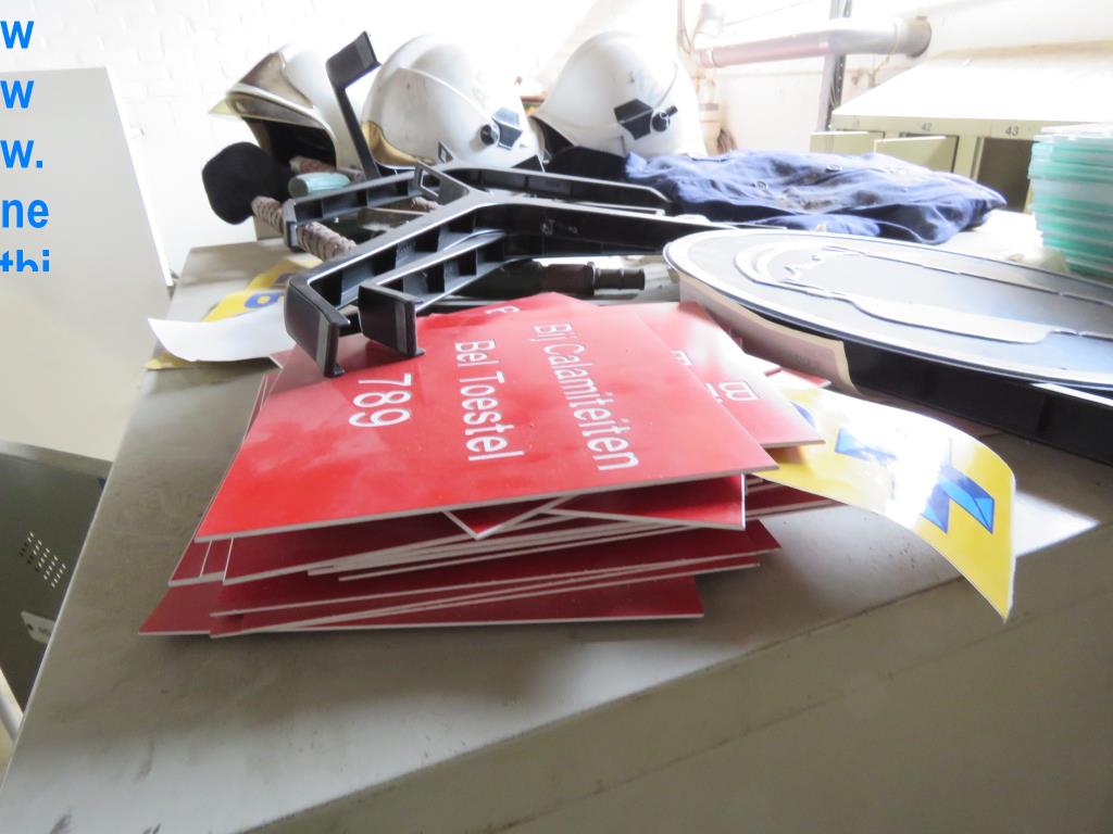 Acessórios para impressoras, peças sobressalentes e linhas de acabamento - 3º leilão-25