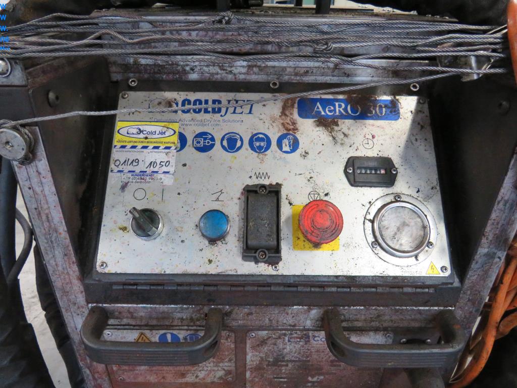 Acessórios para impressoras, peças sobressalentes e linhas de acabamento - 3º leilão-4