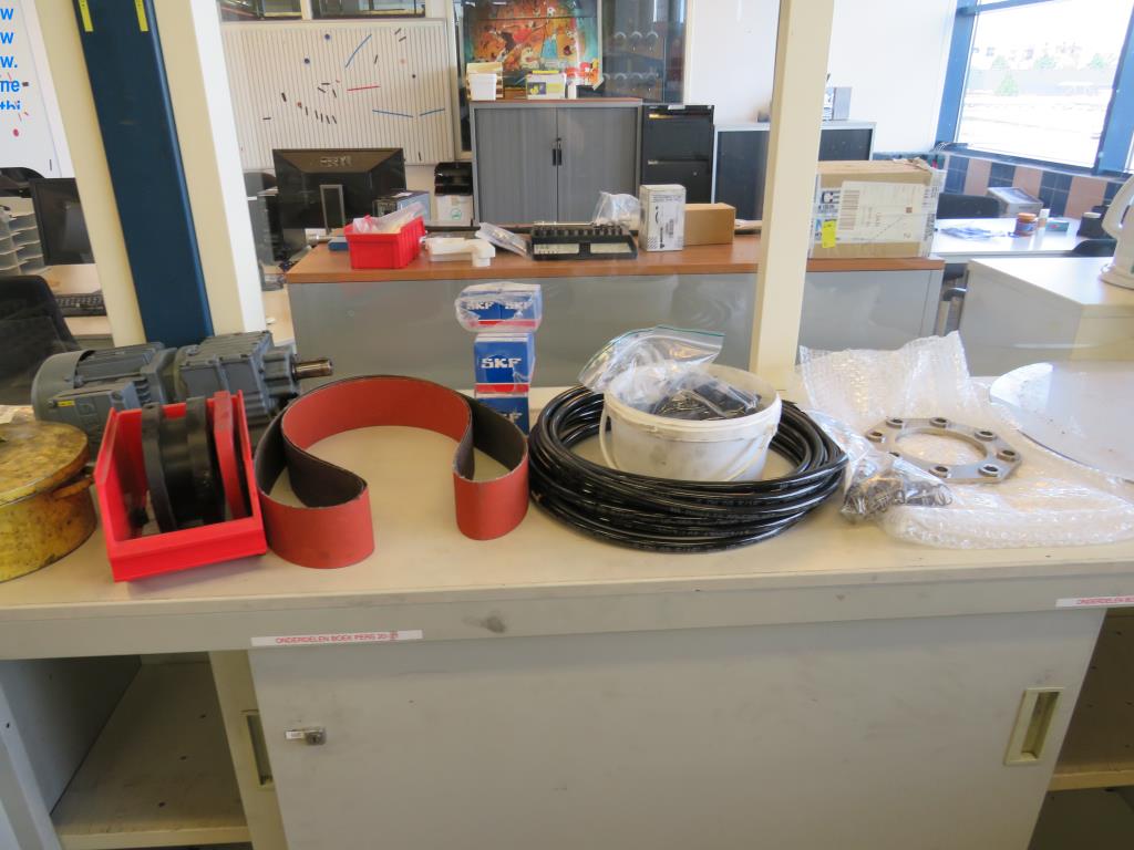 Acessórios para impressoras, peças sobressalentes e linhas de acabamento - 3º leilão-17