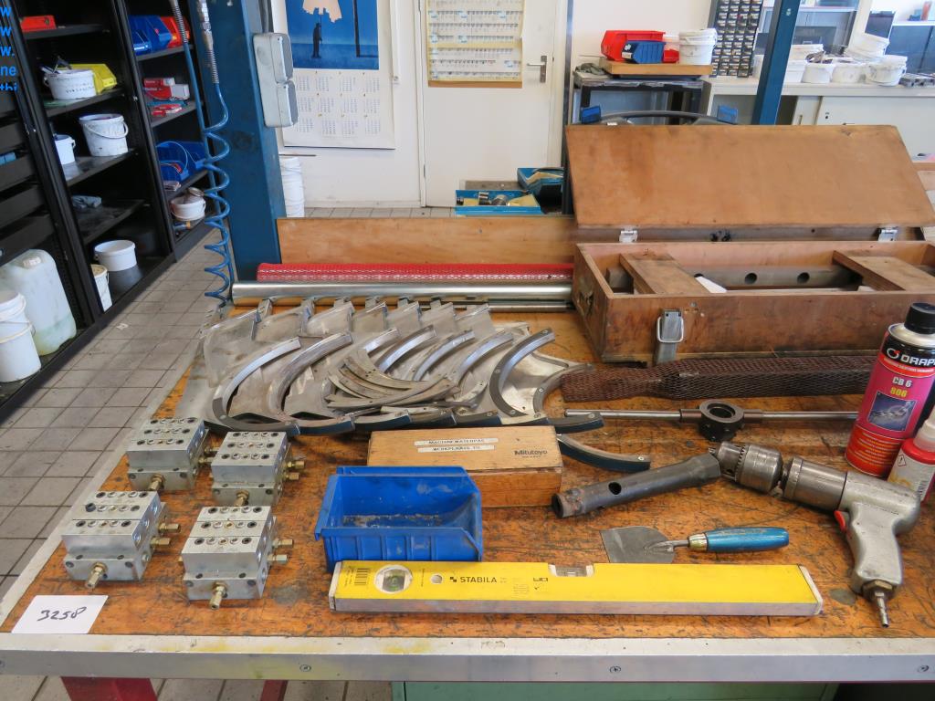 Acessórios para impressoras, peças sobressalentes e linhas de acabamento - 3º leilão-2