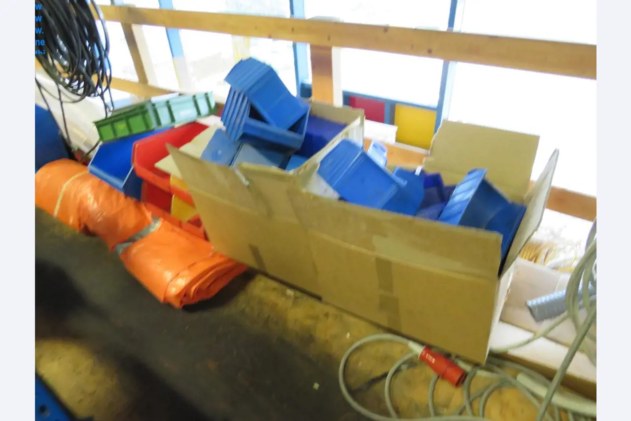 Příslušenství tiskáren, náhradní díly a dokončovací linky - 3. aukce-16