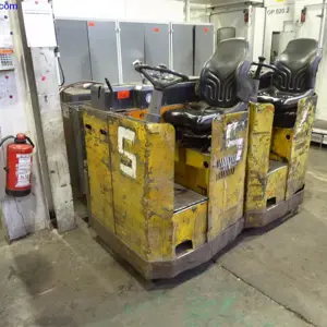 Ride-on low-floor pallet truck (49), Still Wagner EFN 3000