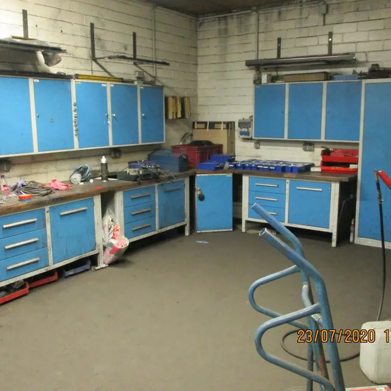 3 Workbenches