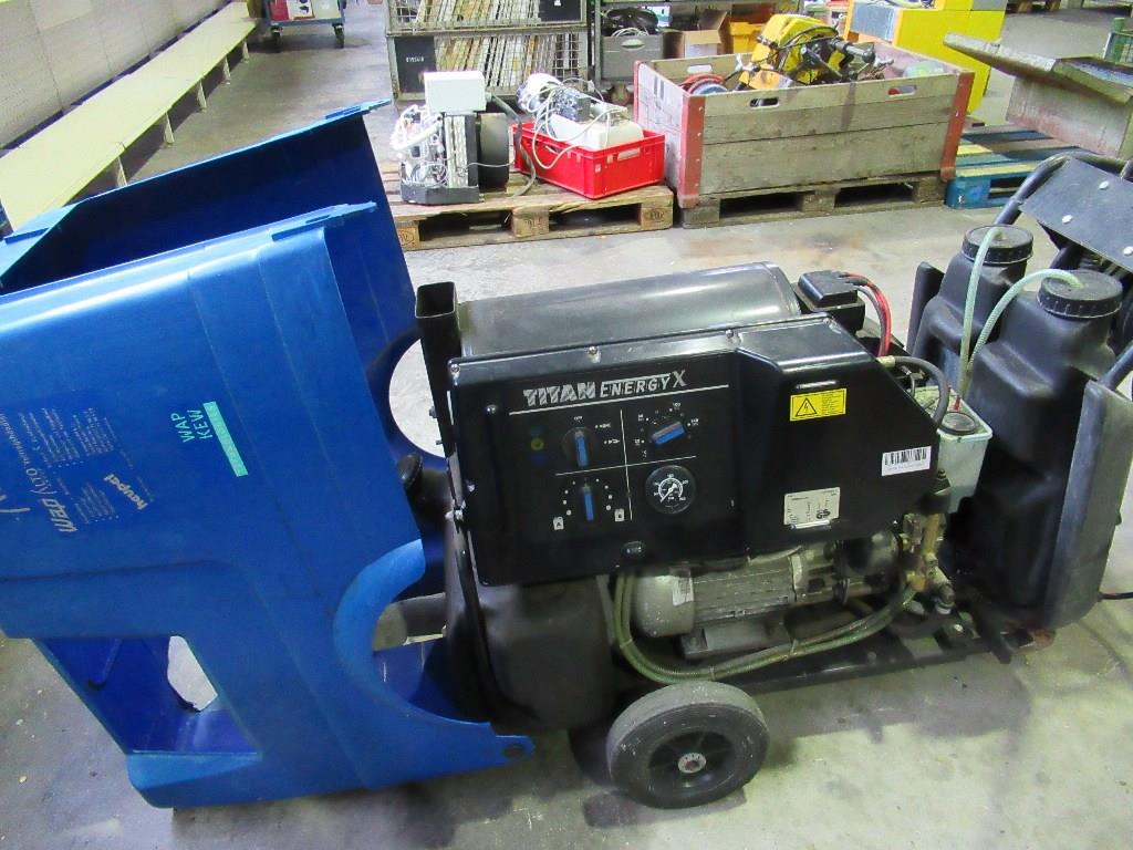 Różne łodzie i akcesoria-2