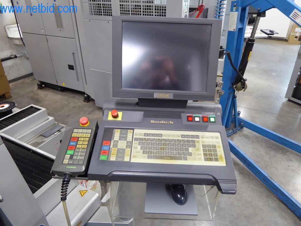 Řezací stroje, dílenské vybavení-3