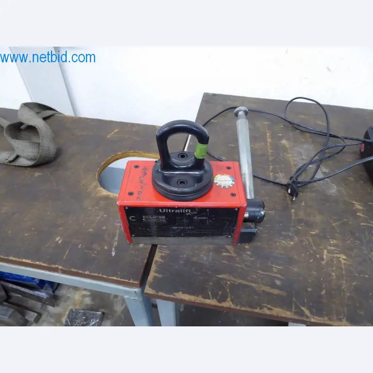 Řezací stroje, dílenské vybavení-1