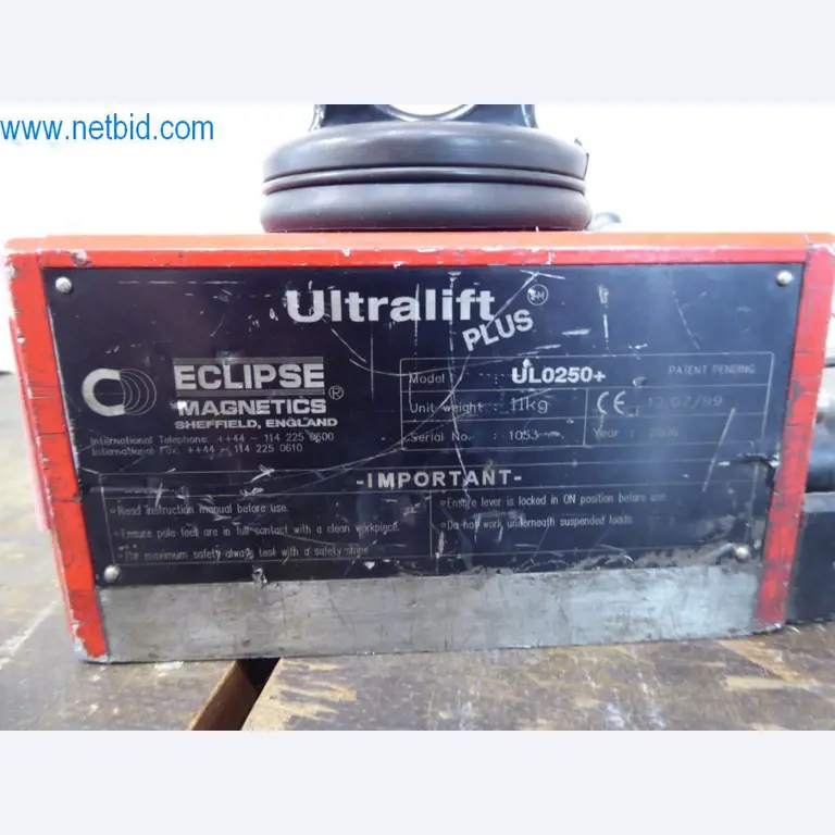 Řezací stroje, dílenské vybavení-2