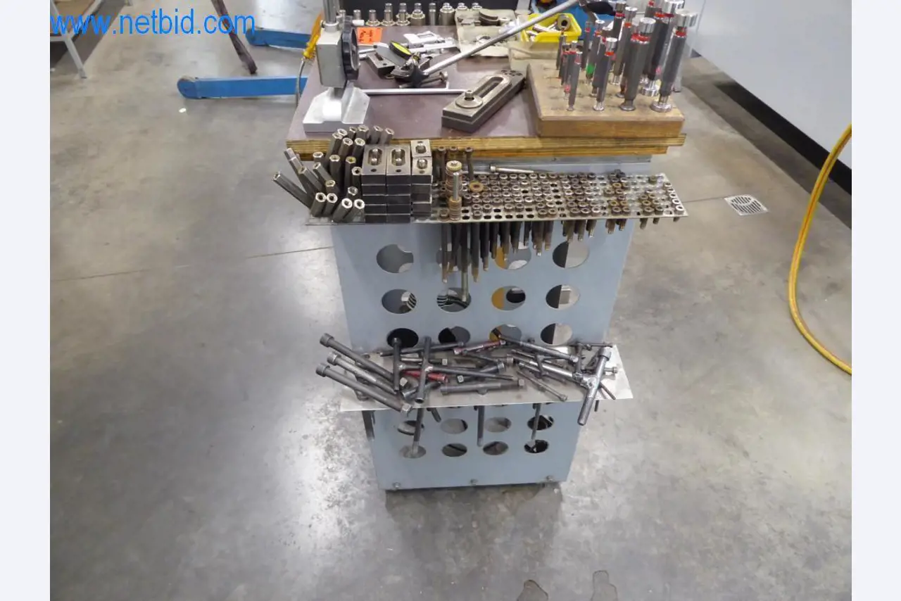 Machines d'usinage, équipement d'atelier-3