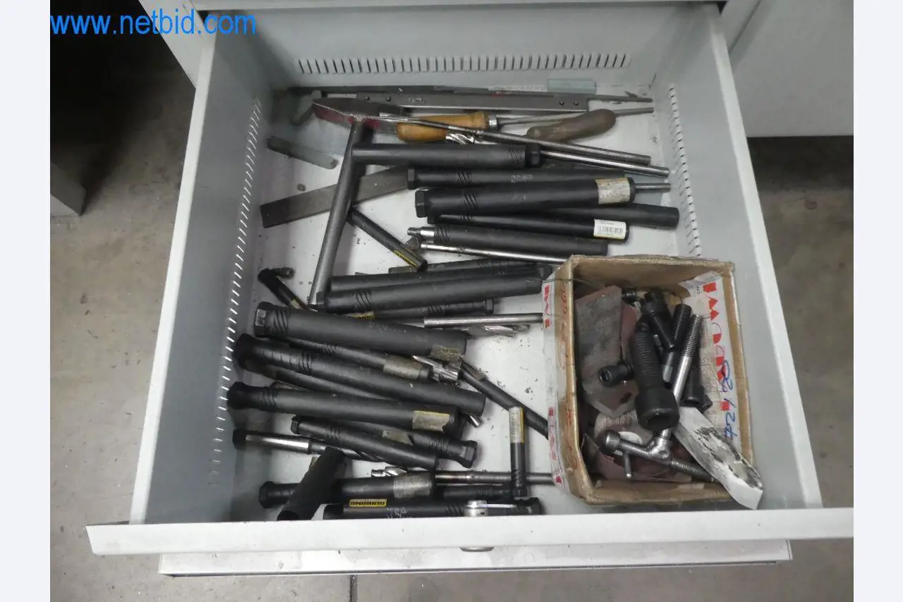 Řezací stroje, dílenské vybavení-4