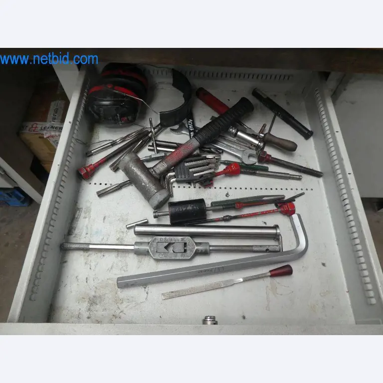 Řezací stroje, dílenské vybavení-6