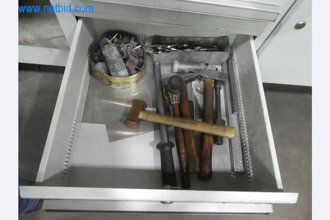 Řezací stroje, dílenské vybavení-3