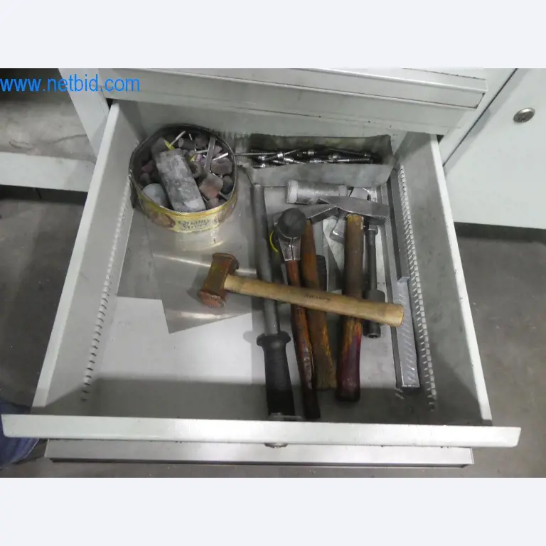 Řezací stroje, dílenské vybavení-3