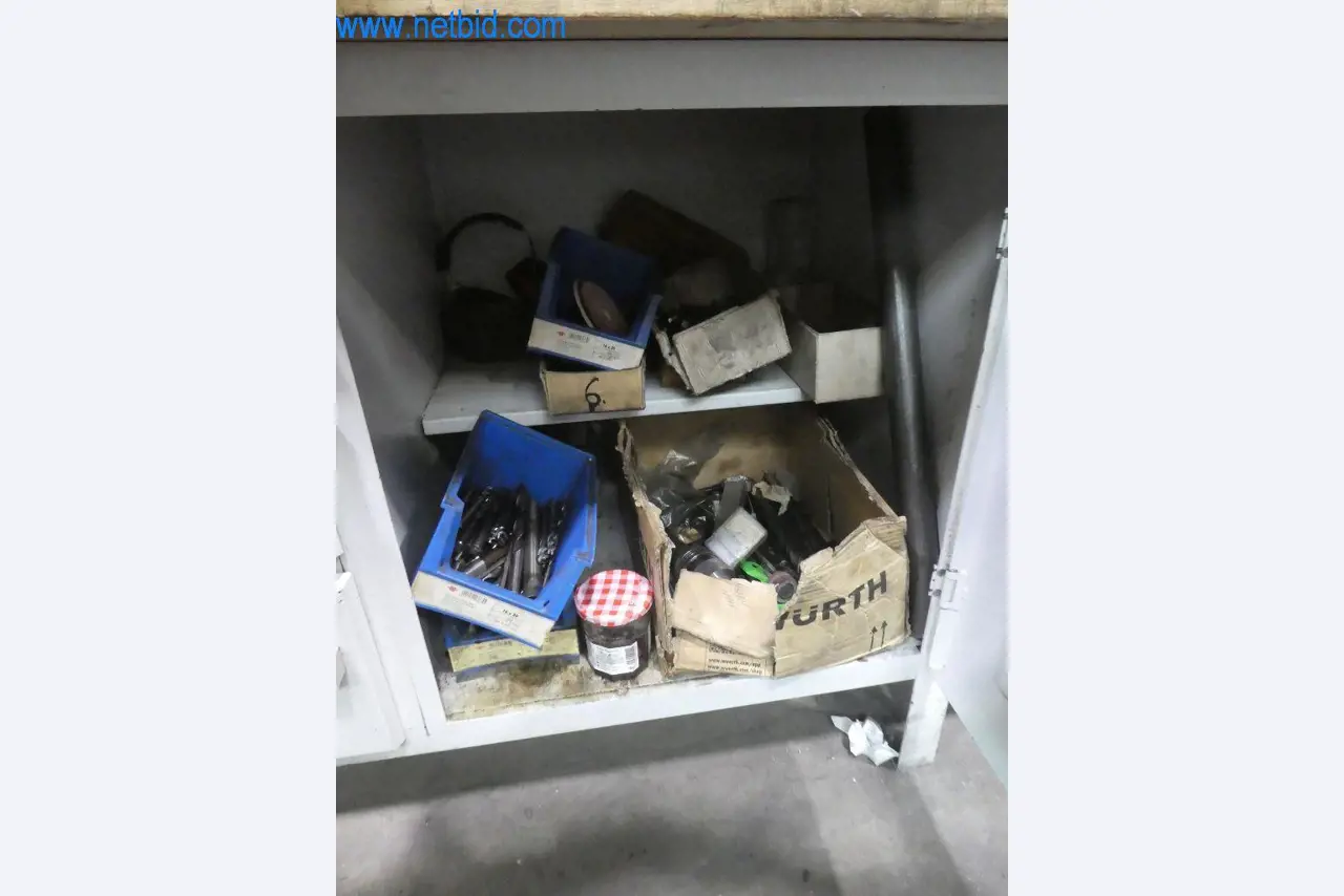 Řezací stroje, dílenské vybavení-9