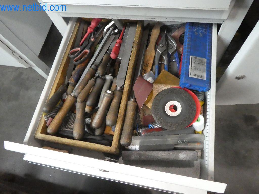 Řezací stroje, dílenské vybavení-8