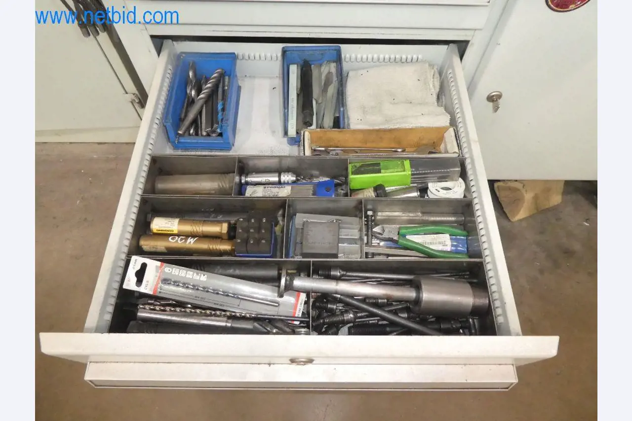 Zerspanungsmaschinen, Werkstattausstattung-12