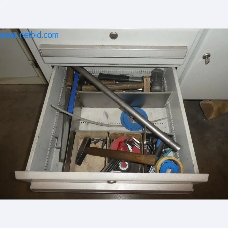 Zerspanungsmaschinen, Werkstattausstattung-13