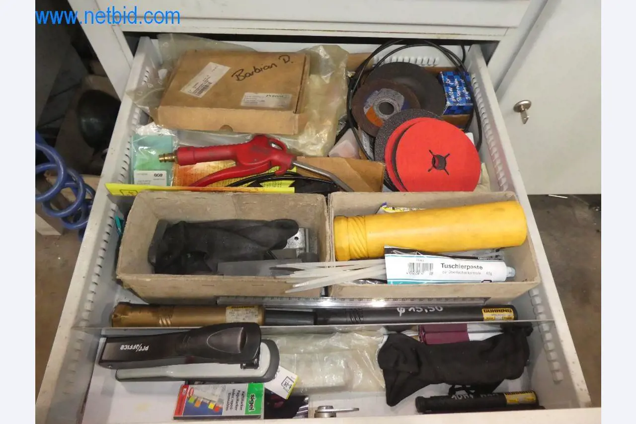 Zerspanungsmaschinen, Werkstattausstattung-17