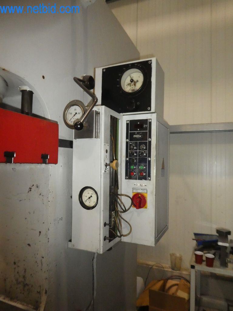 Řezací stroje, dílenské vybavení-3